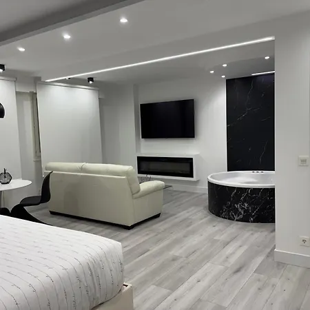 B&w Andres De La Llosa Castro Urdiales