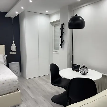 B&w Andres De La Llosa Appartement Castro Urdiales