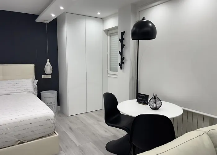 B&w Andres De La Llosa Apartment Castro Urdiales